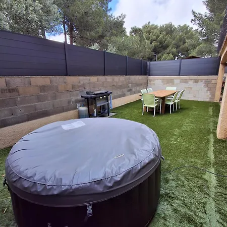 Le 421, Maison D'Hotes Jacuzzi Entre Amis,Familles Beziers Exterior photo